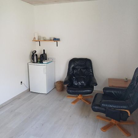 Ferienwohnung Hyrdeskolen Give Exterior foto